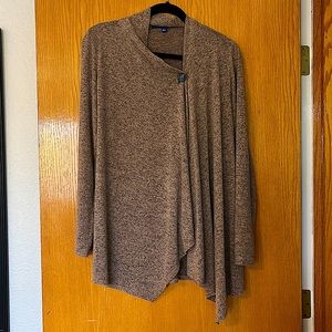 APT 9 Cardigan